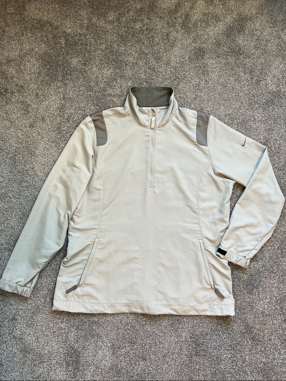 Nike Golf Women’s 1/4 Zip Pullover Jacket Cream Lightweight Performance